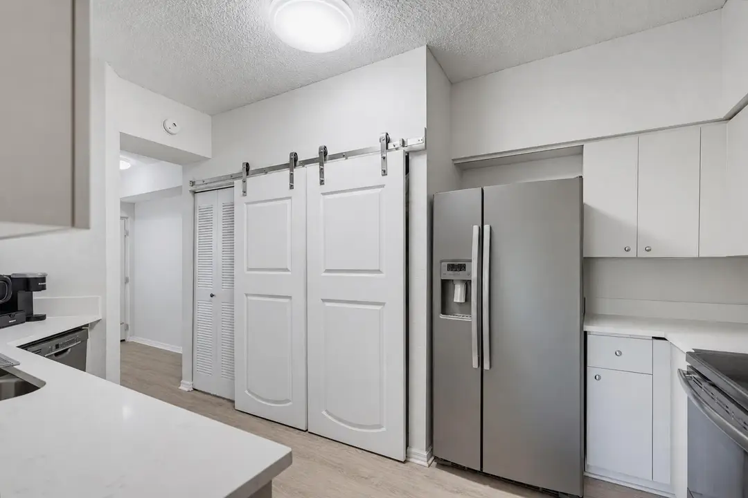 350 CRESTWOOD Circle 306, Royal Palm Beach, FL 33411