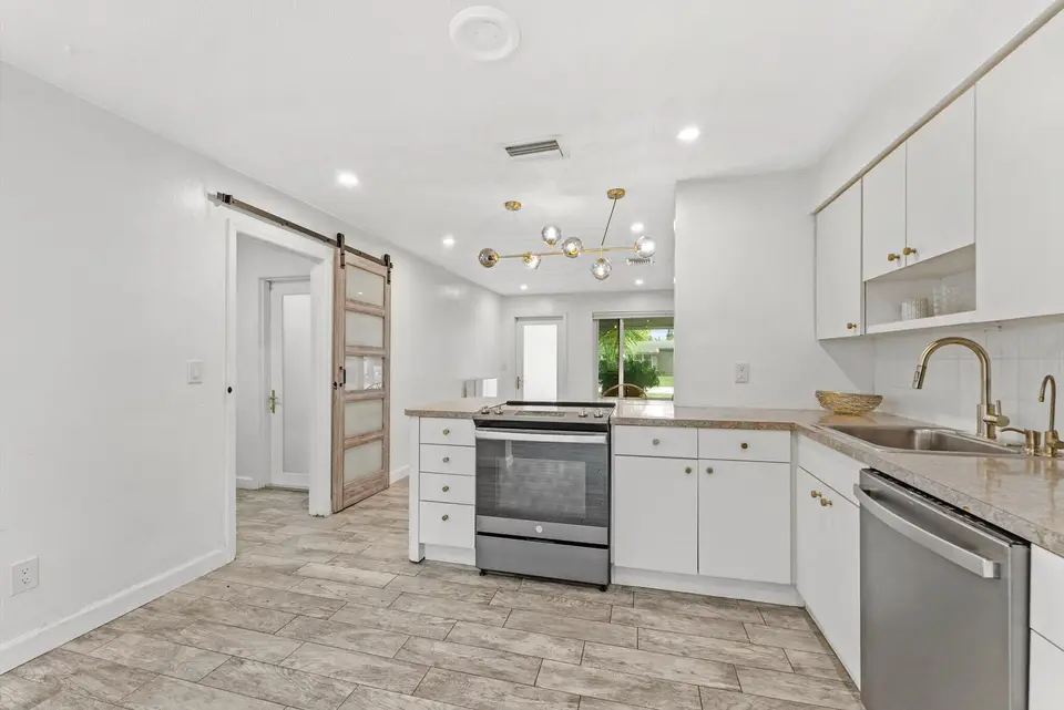 4641 SW 25TH Terrace, Dania Beach, FL 33312