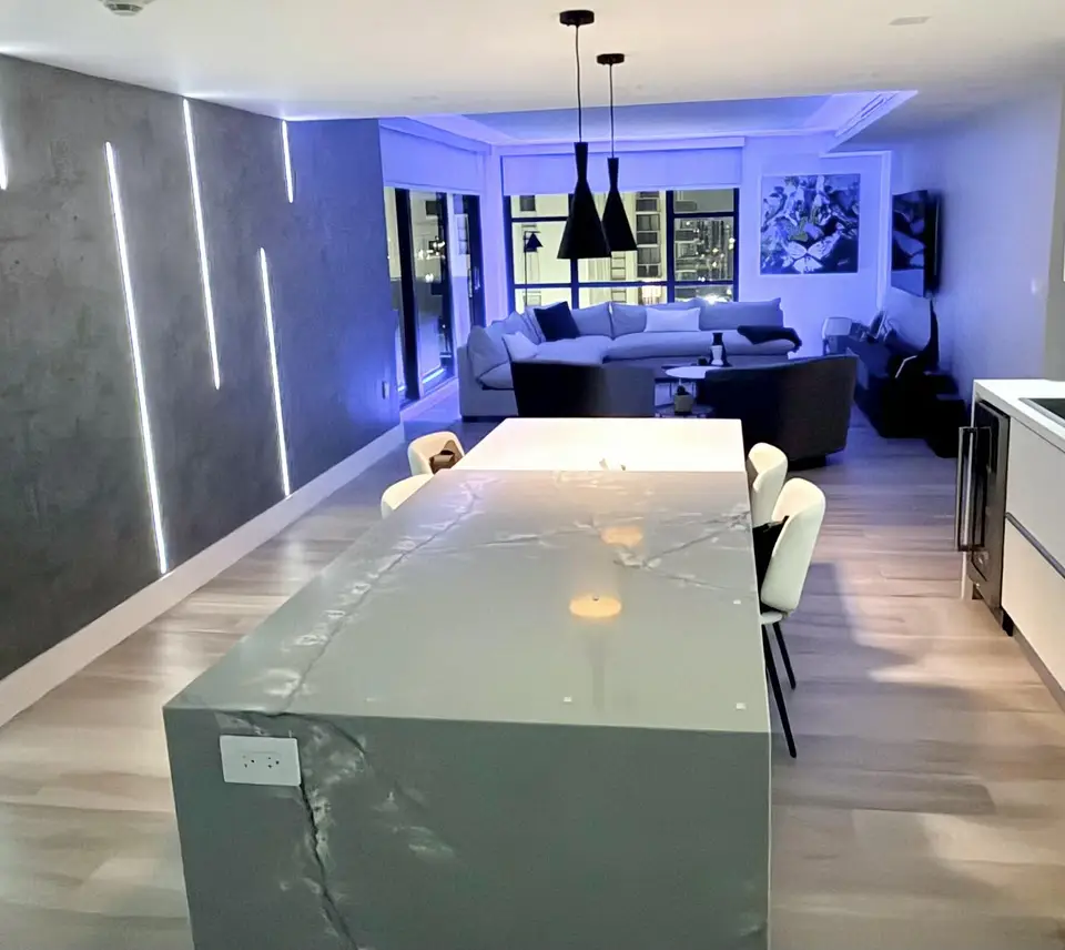 3675 N COUNTRY CLUB Drive 1909, Aventura, FL 33180