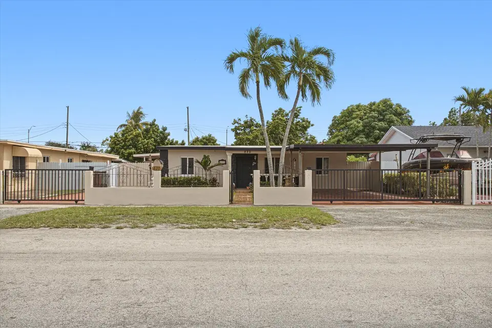 620 E 46TH Street, Hialeah, FL 33013