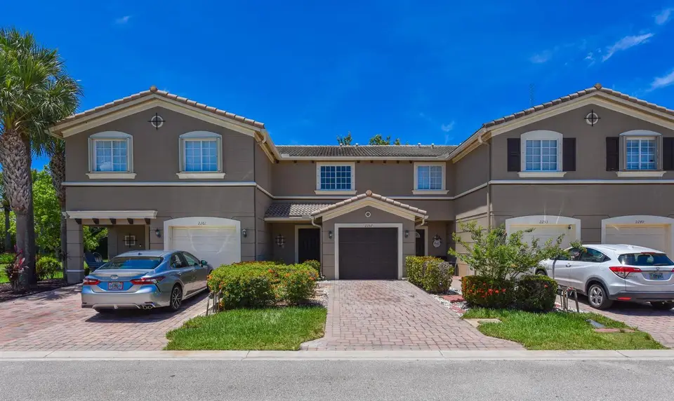 2257 SW MARSHFIELD Court 2257, Port St. Lucie, FL 34953