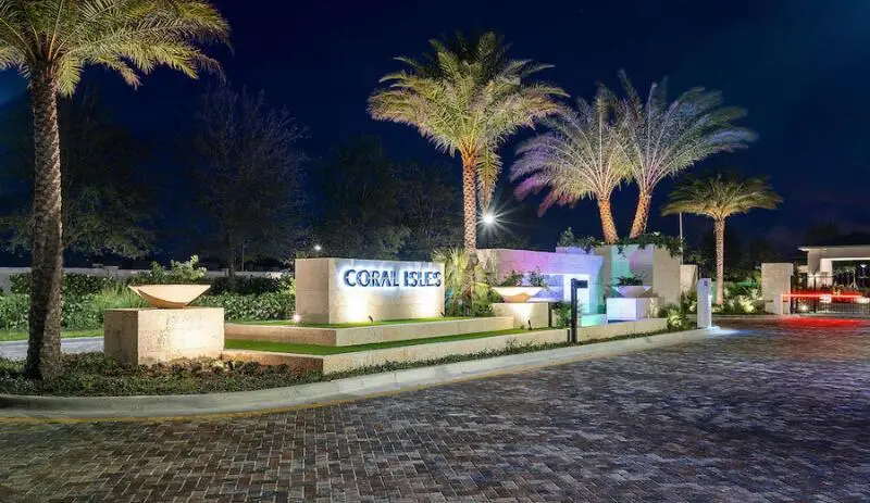 9353 CORAL ISLES Circle {Lot 95}, Palm Beach Gardens, FL 33412