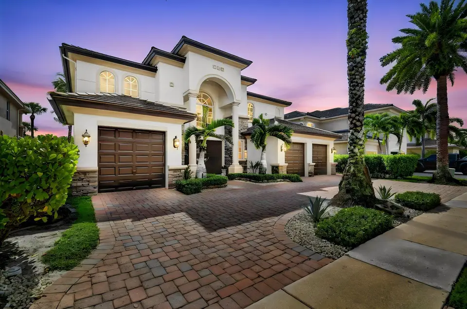 718 Edgebrook Lane, West Palm Beach, FL 33411