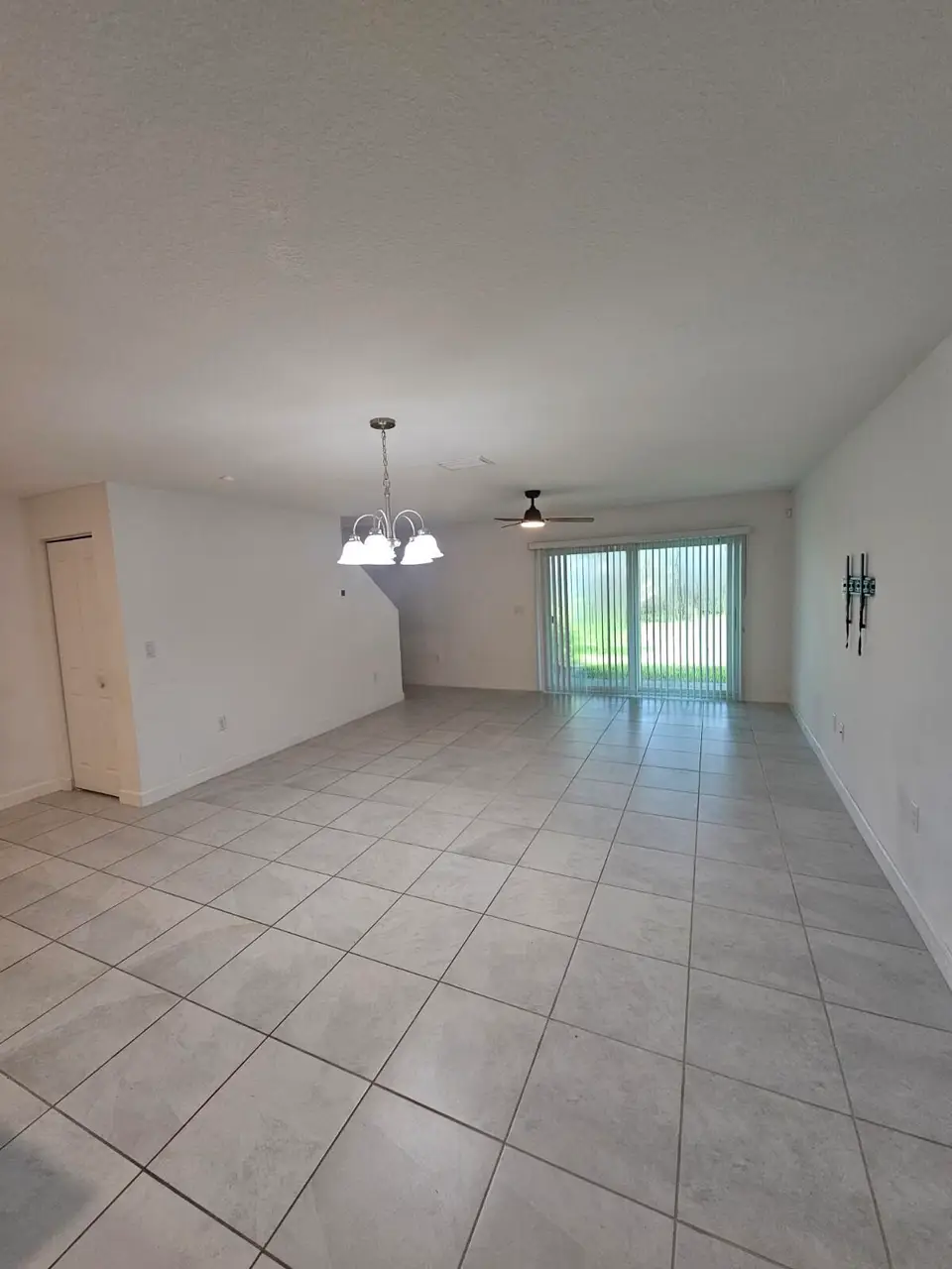 6765 Broadwater Lane, Lake Worth, FL 33467