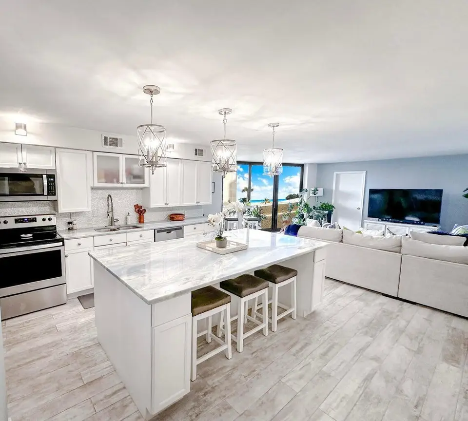 2800 N OCEAN Drive B-2D, Singer Island, FL 33404