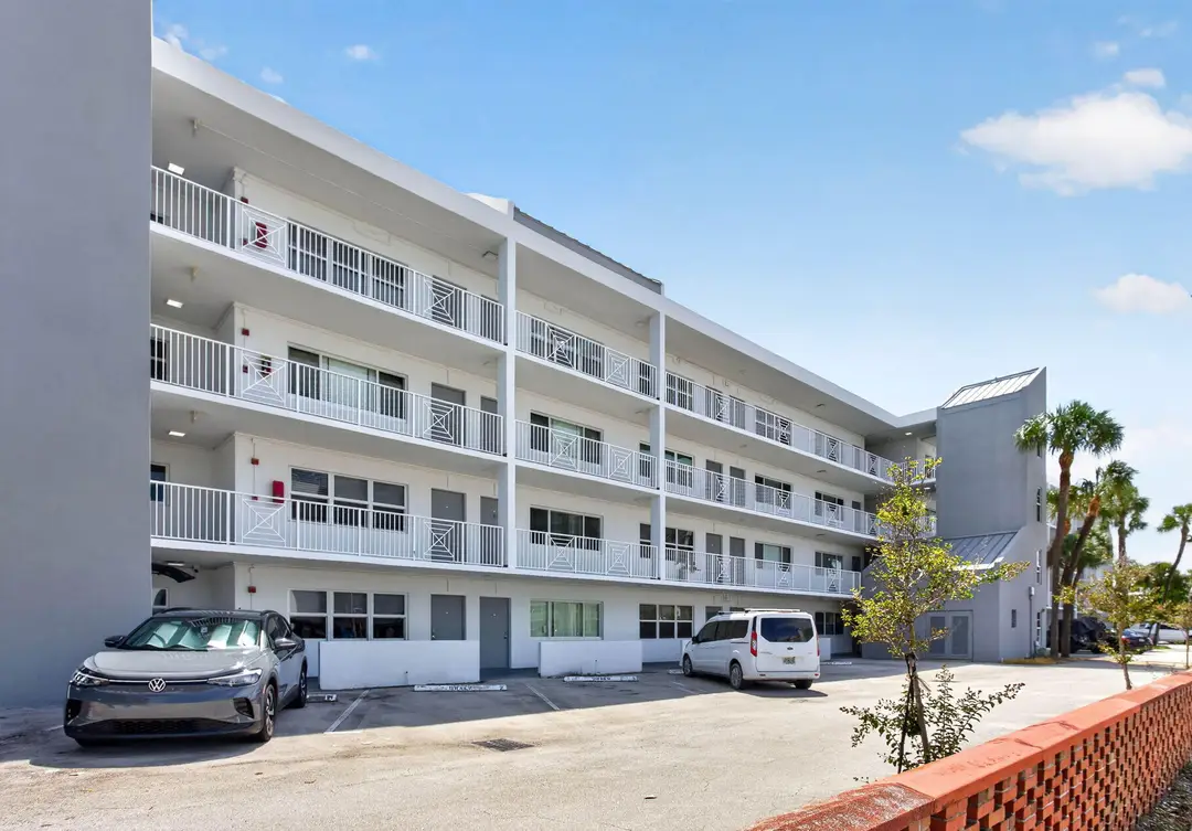 2840 NE 14th Street Causeway 203A, Pompano Beach, FL 33062