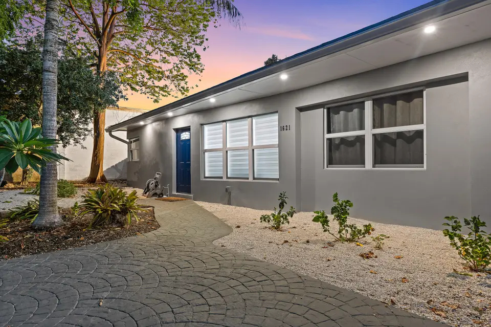 1621 NE 1ST Avenue, Pompano Beach, FL 33060