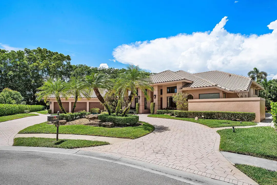 17595 Bocaire Place, Boca Raton, FL 33487