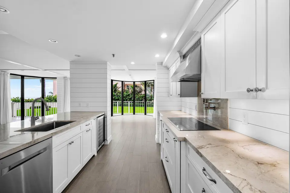 2917 S Ocean Boulevard 104, Highland Beach, FL 33487