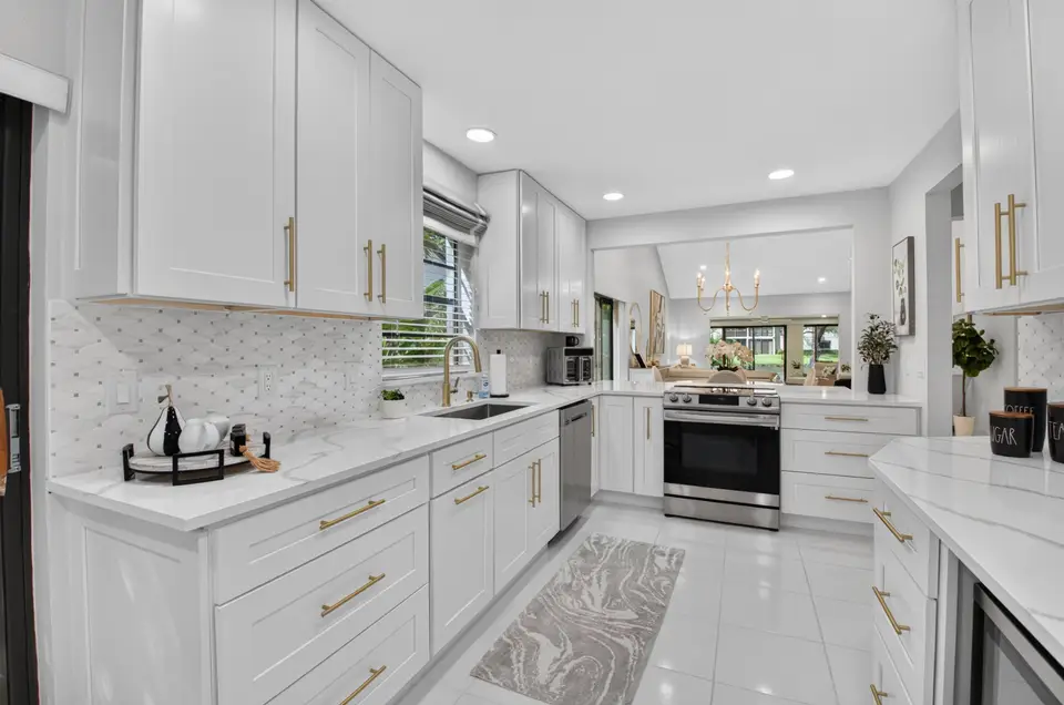 21695 N ARRIBA REAL 24A, Boca Raton, FL 33433