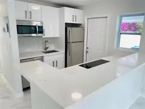 2408 NE 4th Street, Pompano Beach, FL 33062