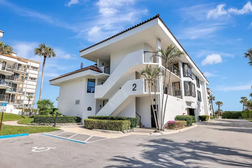 4100 N Highway A1A 211, Hutchinson Island, FL 34949