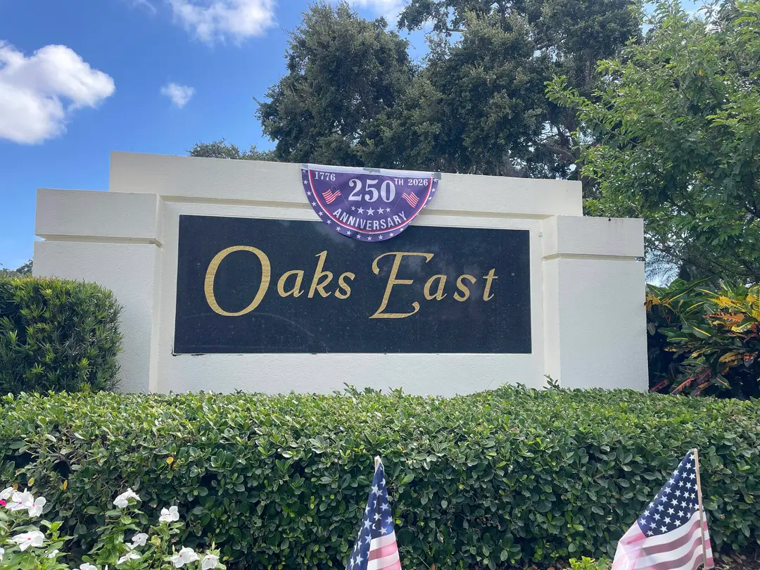 oaks east