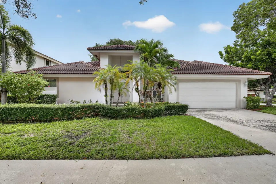 924 SPOONBILL Circle, Weston, FL 33326