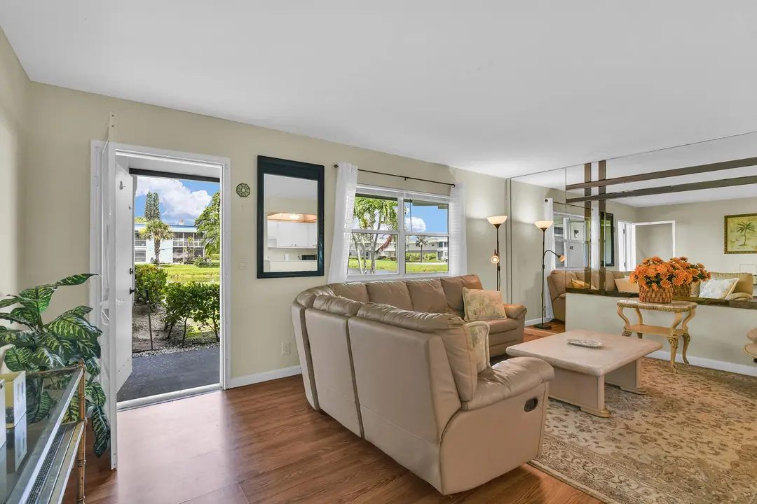 Entryway Waterview