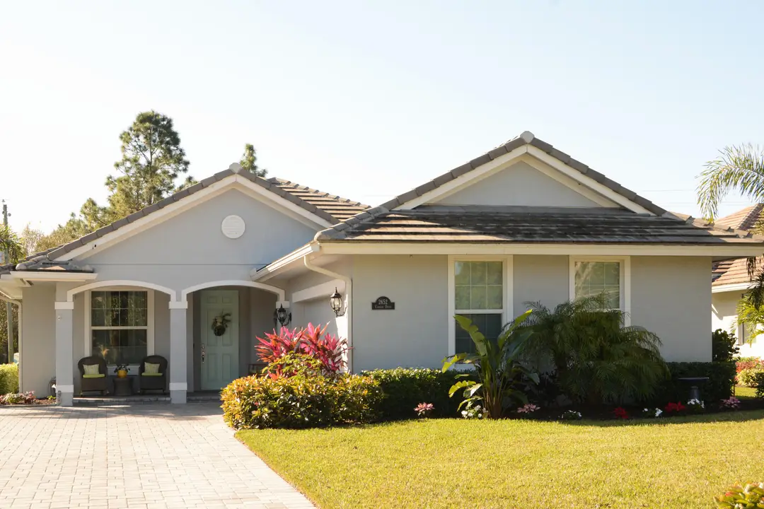 2652 Conifer front