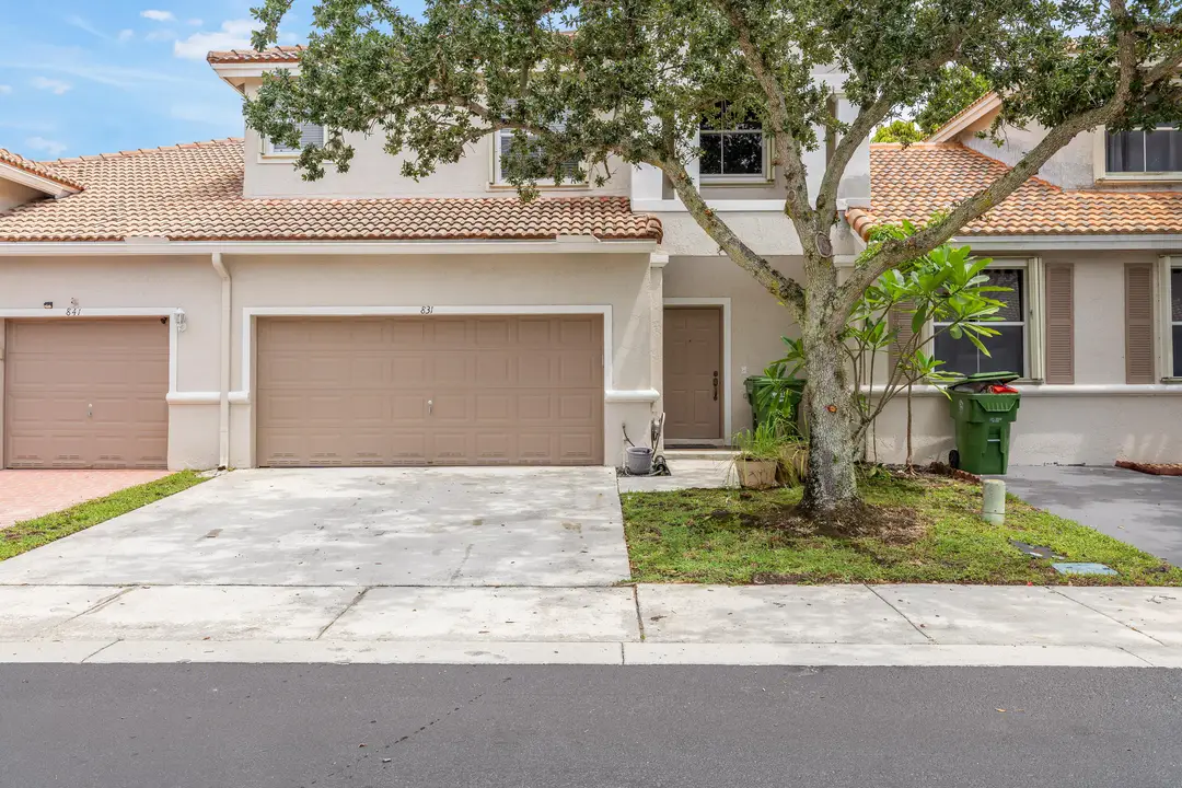 831 NW 130TH Avenue, Pembroke Pines, FL 33028