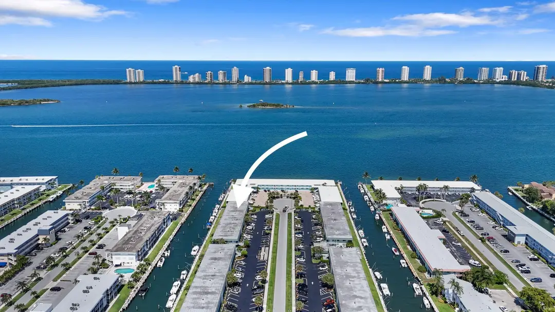109 WETTAW Lane 101, North Palm Beach, FL 33408