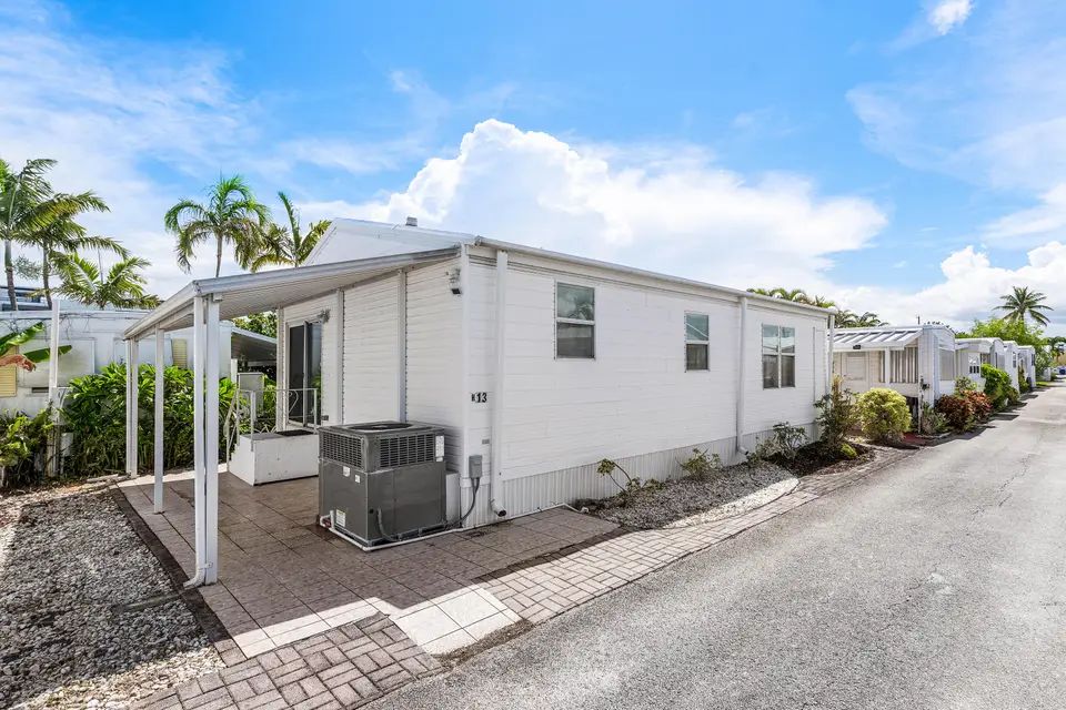 13 Hibiscus Drive H, Briny Breezes, FL 33435