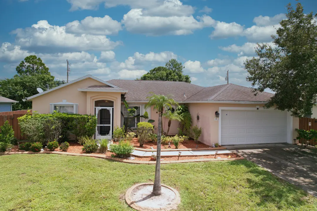 1901 SW LEWIS Street, Port St. Lucie, FL 34987