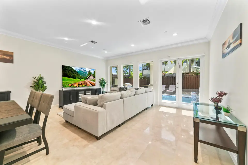1849 NE 26TH 2, Fort Lauderdale, FL 33305