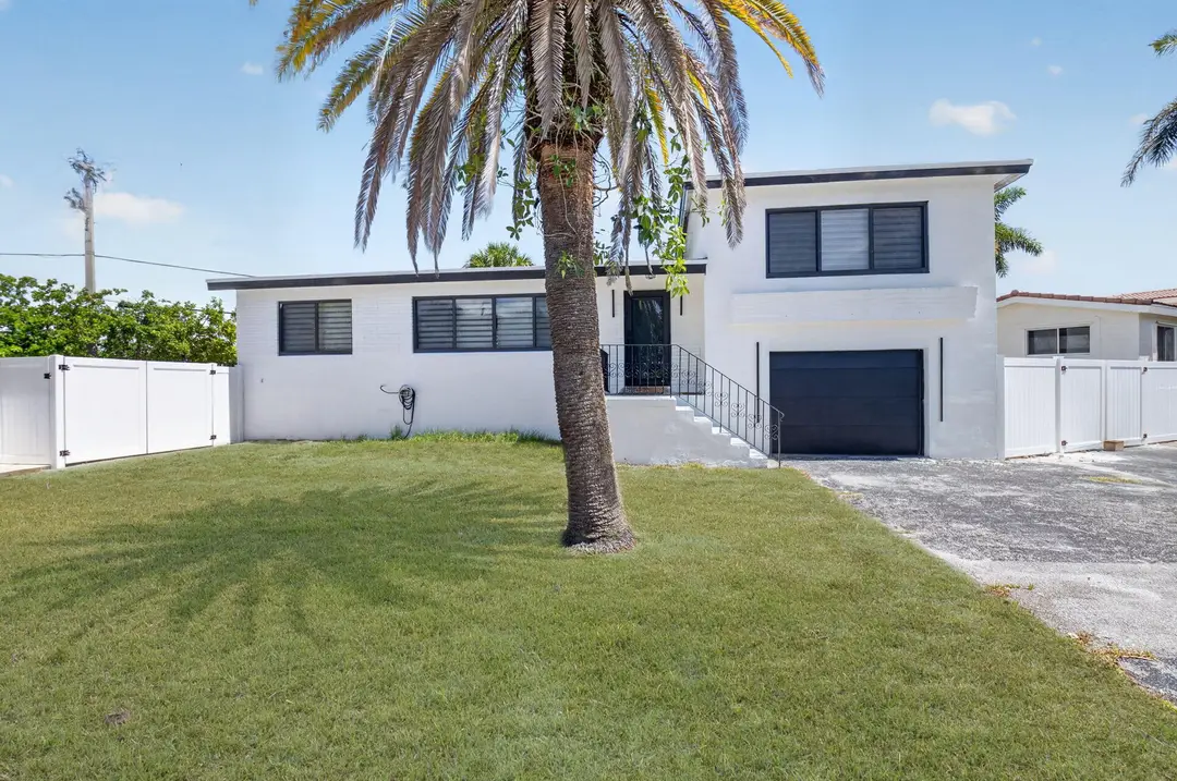 401 NE 15TH Terrace, Boca Raton, FL 33432