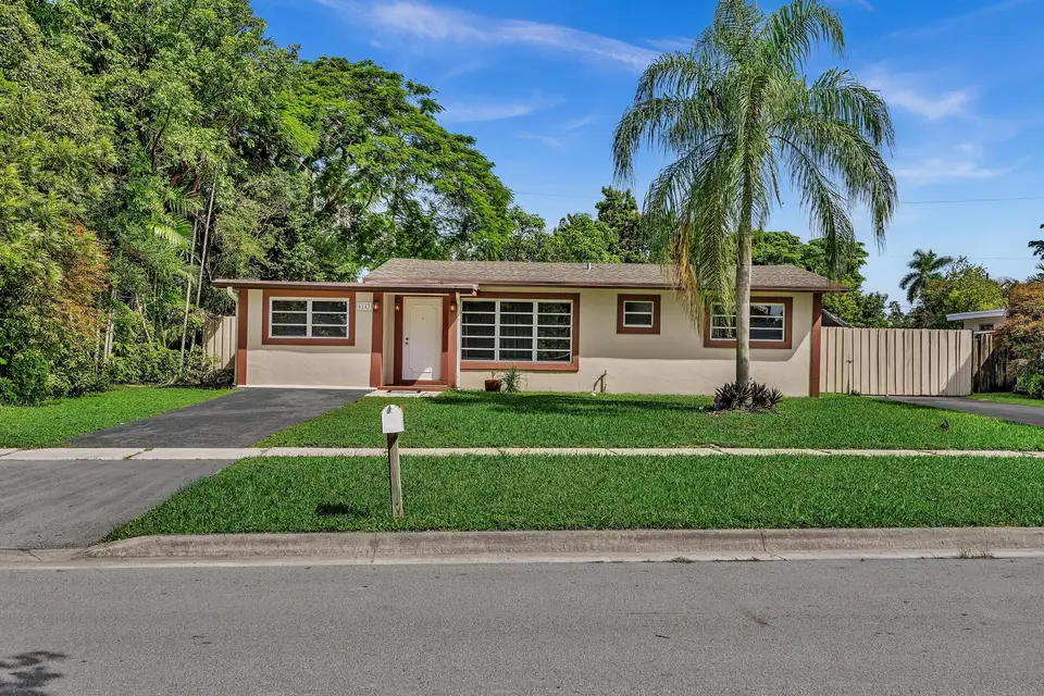6143 NW 22ND Street, Margate, FL 33063