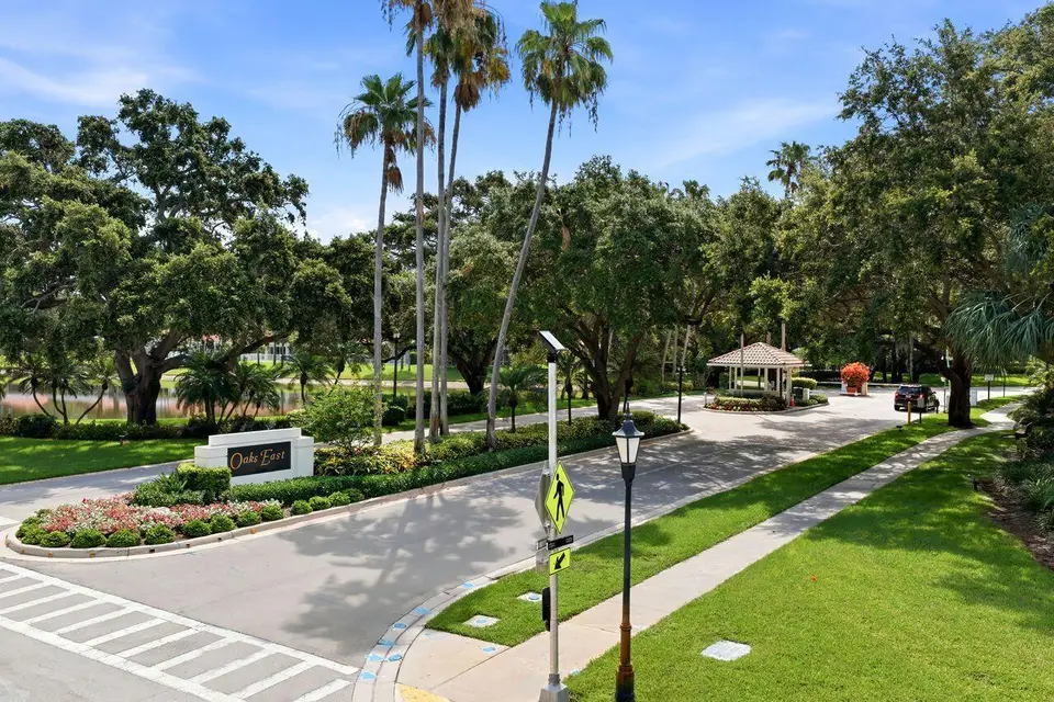 508 E Tall Oaks Drive, Palm Beach Gardens, FL 33410