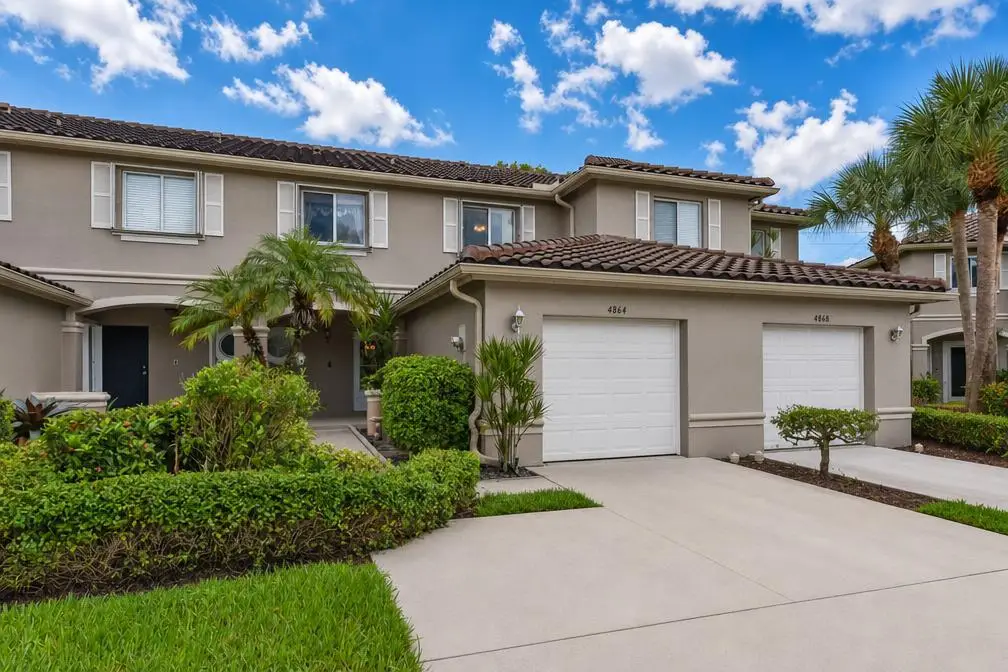 4864 Pinemore Lane, Lake Worth, FL 33463