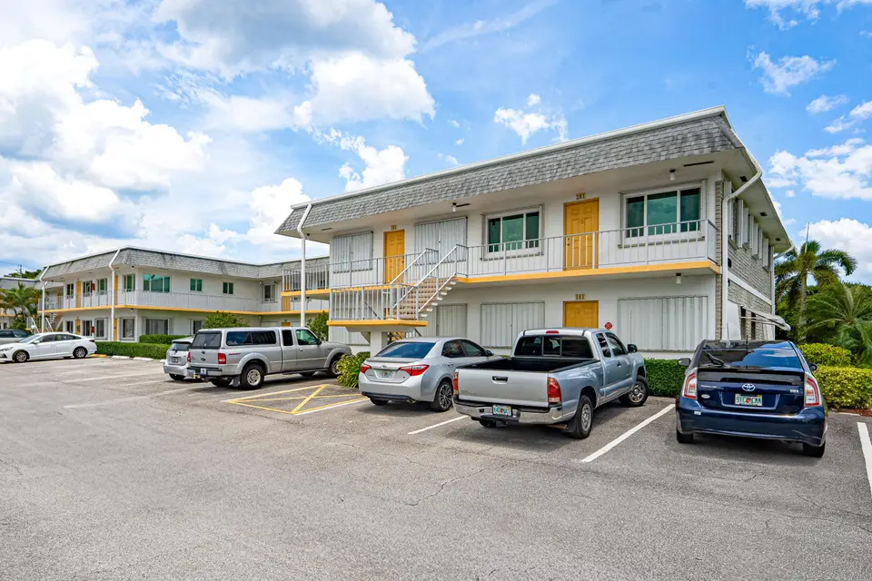 3120 Lake Osborne Drive, Lake Worth Beach, FL 33461