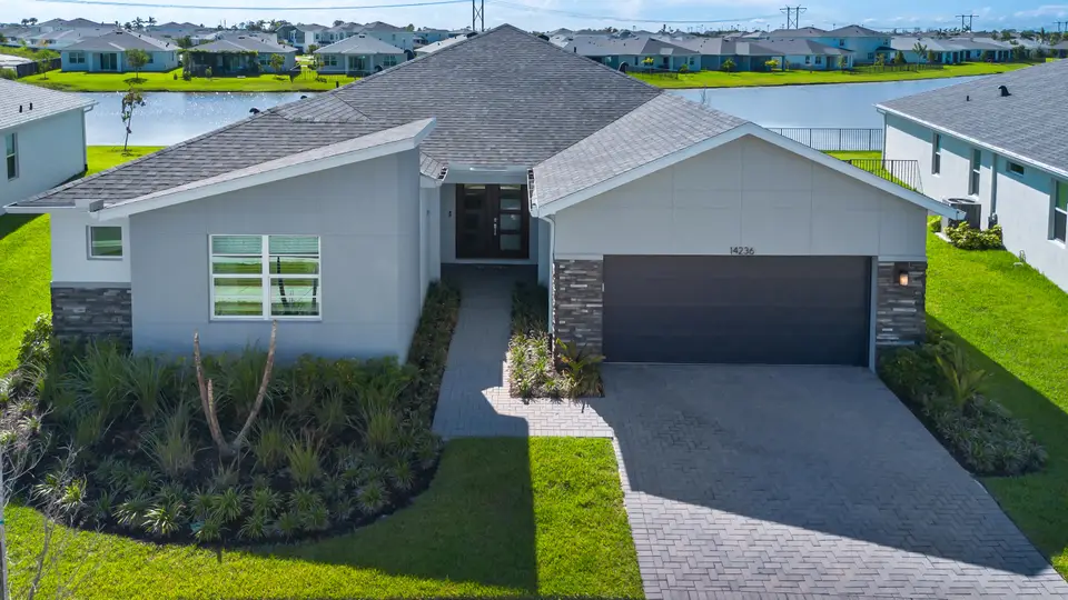 14236 SW Murney Way, Port St. Lucie, FL 34987