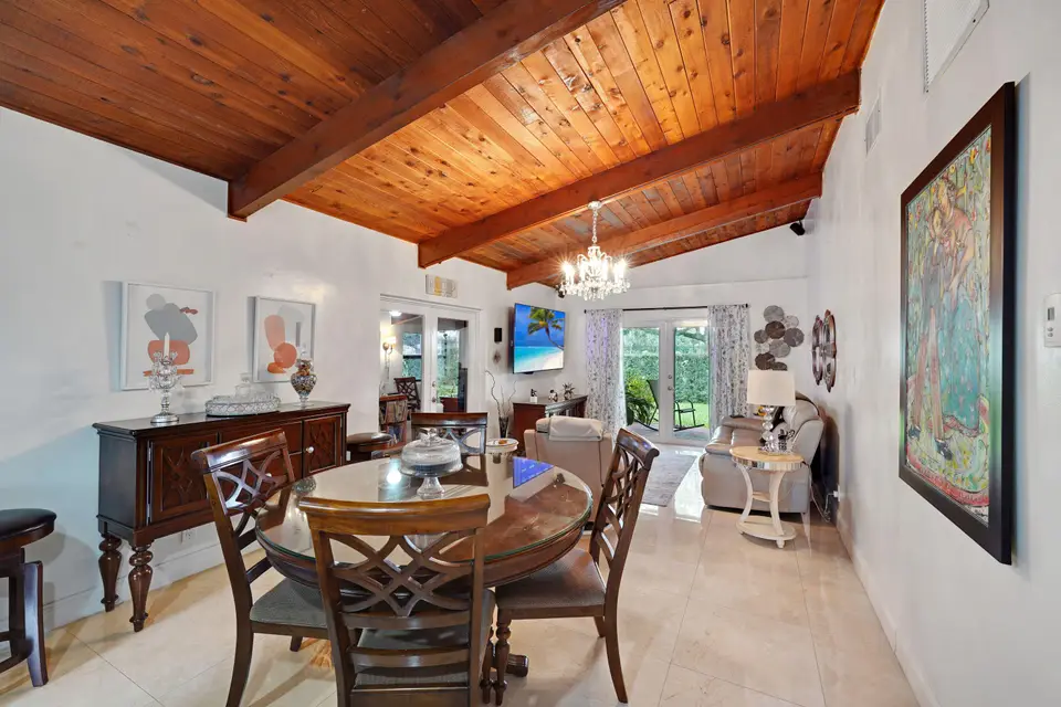 145 Essex Road 1-30, Hollywood, FL 33024