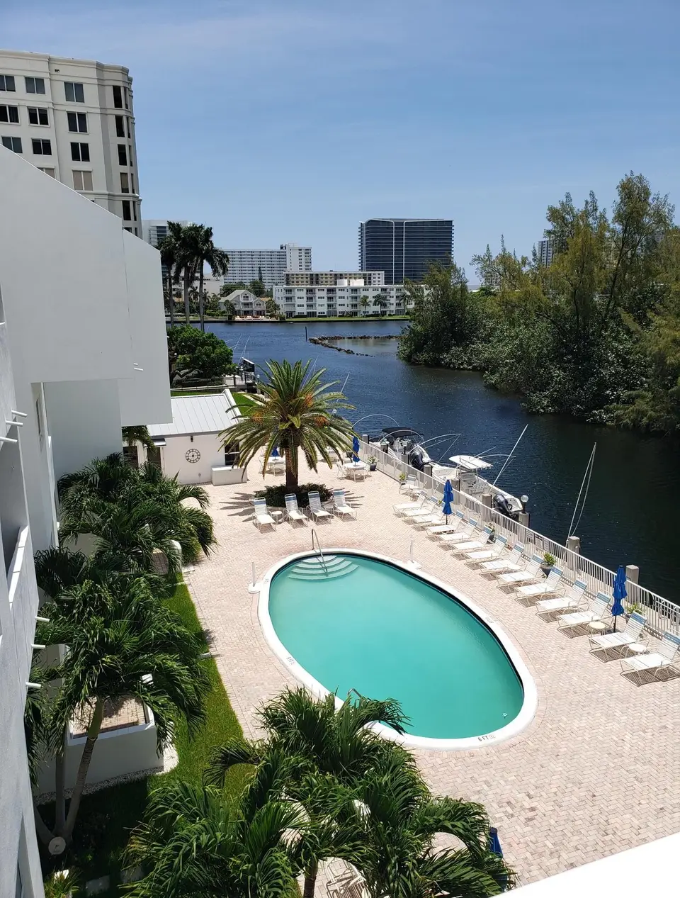 2860 NE 14TH ST Street 404D, Pompano Beach, FL 33062