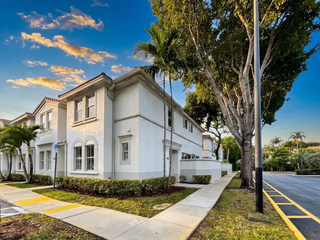 15503 SW 40TH Street 15503, Miramar, FL 33027