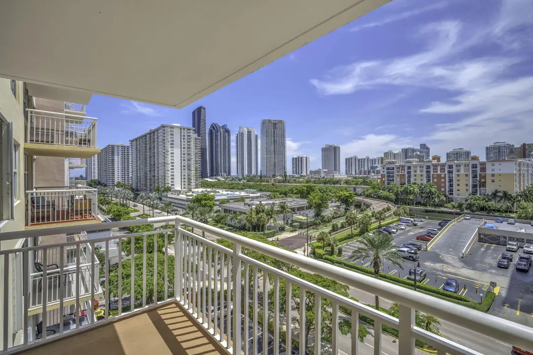 251 174th Street 714, Sunny Isles Beach, FL 33160