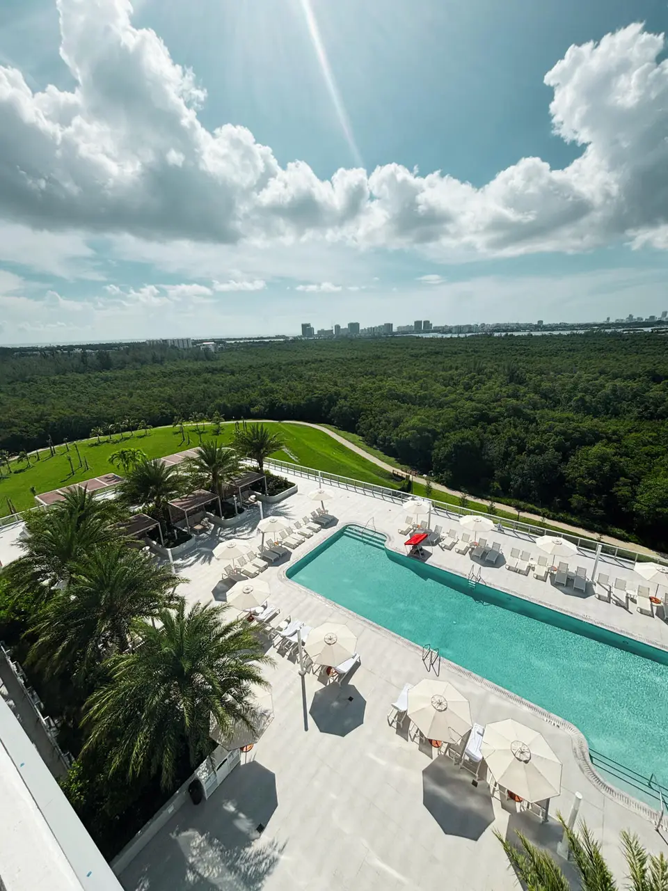 2411 Laguna Circle 1104, North Miami, FL 33181