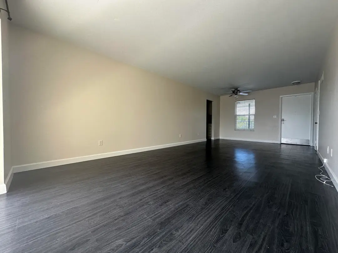 809 Hummingbird Way 5C, North Palm Beach, FL 33408