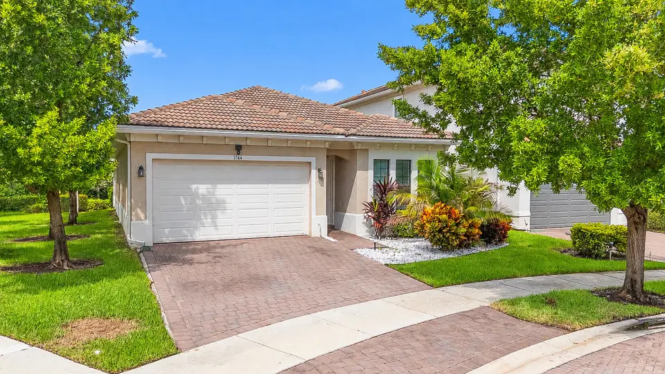 3764 NW 89TH Way, Coral Springs, FL 33065