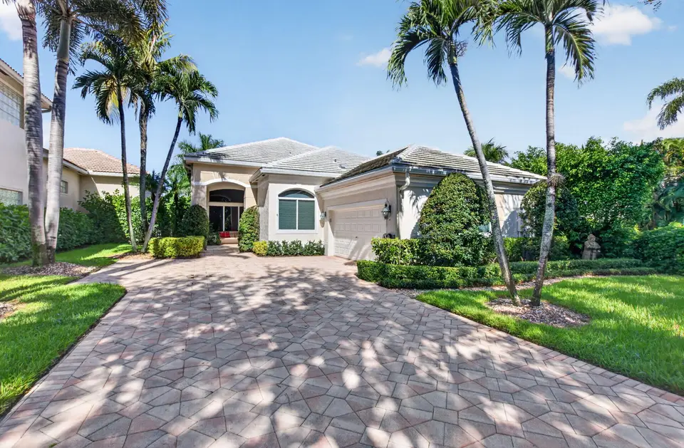 7011 ISLEGROVE Place, Boca Raton, FL 33433