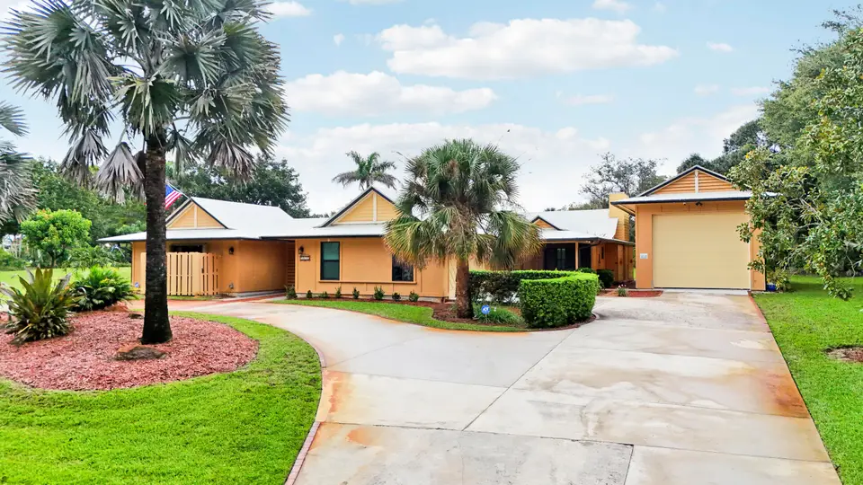 3459 SW WOODCREEK Trail, Palm City, FL 34990