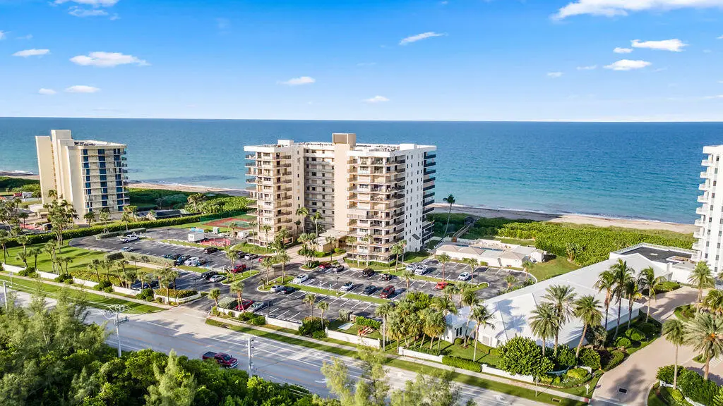 10044 S OCEAN Drive 103, Jensen Beach, FL 34957