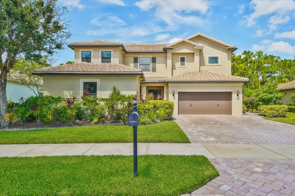 4381 SW GOSSAMER Circle, Palm City, FL 34990