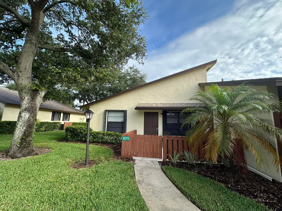 8075 SE VILLA Circle, Hobe Sound, FL 33455