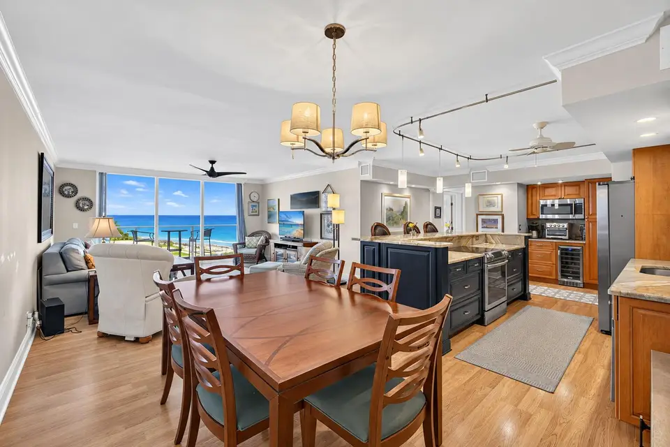 5440 N Ocean Drive 304, Singer Island, FL 33404