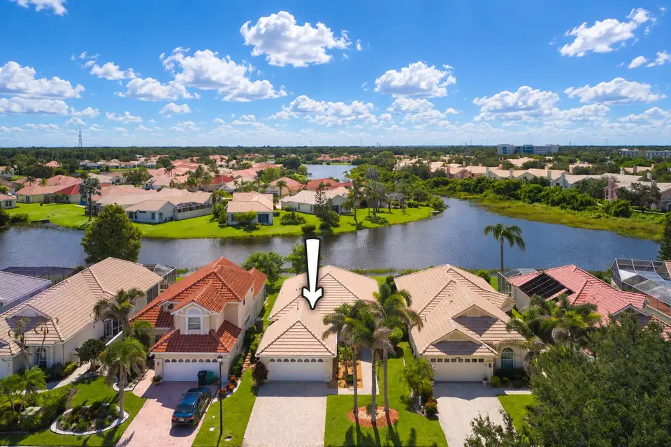 447 SW Horseshoe Bay, Port St. Lucie, FL 34986