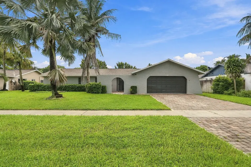 12758 Guilford Circle, Wellington, FL 33414