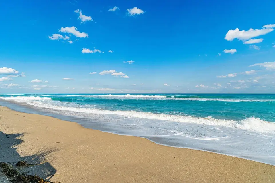 2100 S Ocean Boulevard 402, Palm Beach, FL 33480