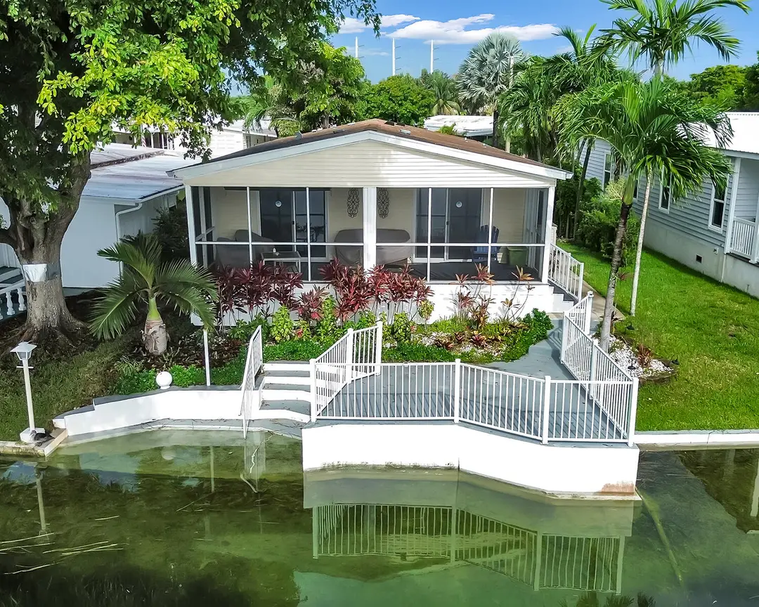 5420 Lagoon Drive, Fort Lauderdale, FL 33312