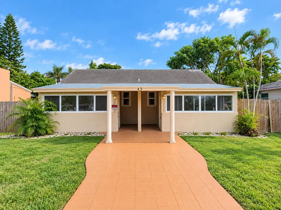 43 SW 11TH Street Unit W, Dania Beach, FL 33004