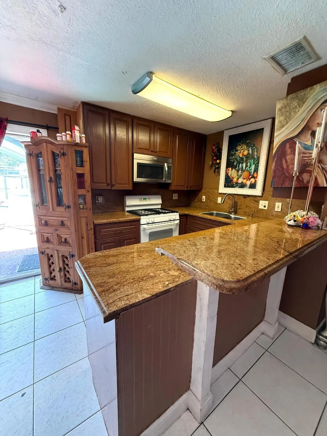 Kitchen 1